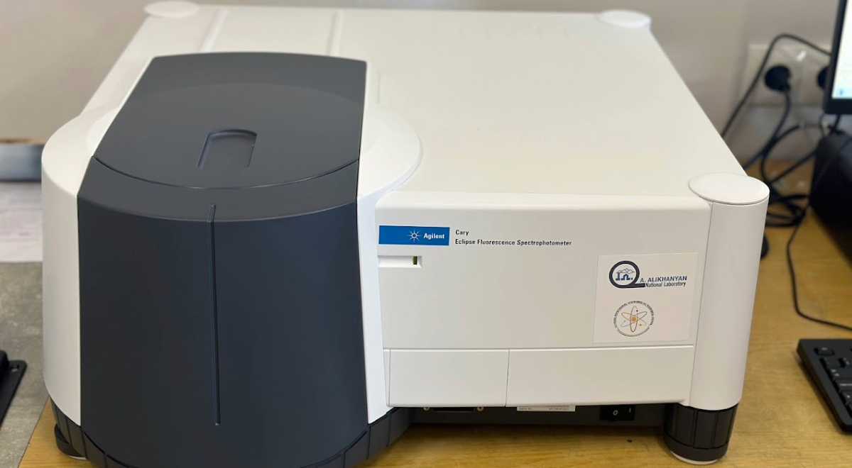 Fluorescence Spectrophotometer, Fluorescence Spectrometer